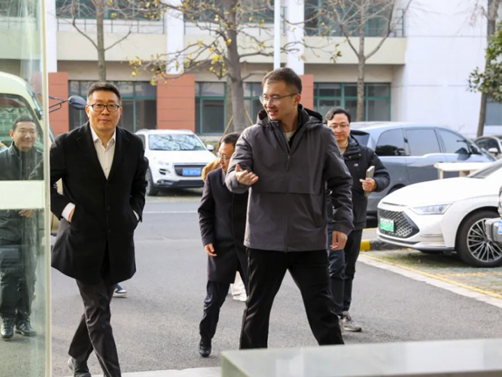 锻造新质生产力 实现高质量发展丨武进区委书记沈东率队调研KAIYUN.COM·开云「中国」官方网站
